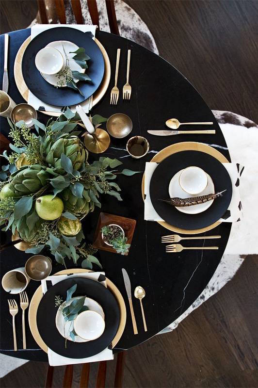 15 Thanksgiving Tables to Inspire | Wolf & Stag