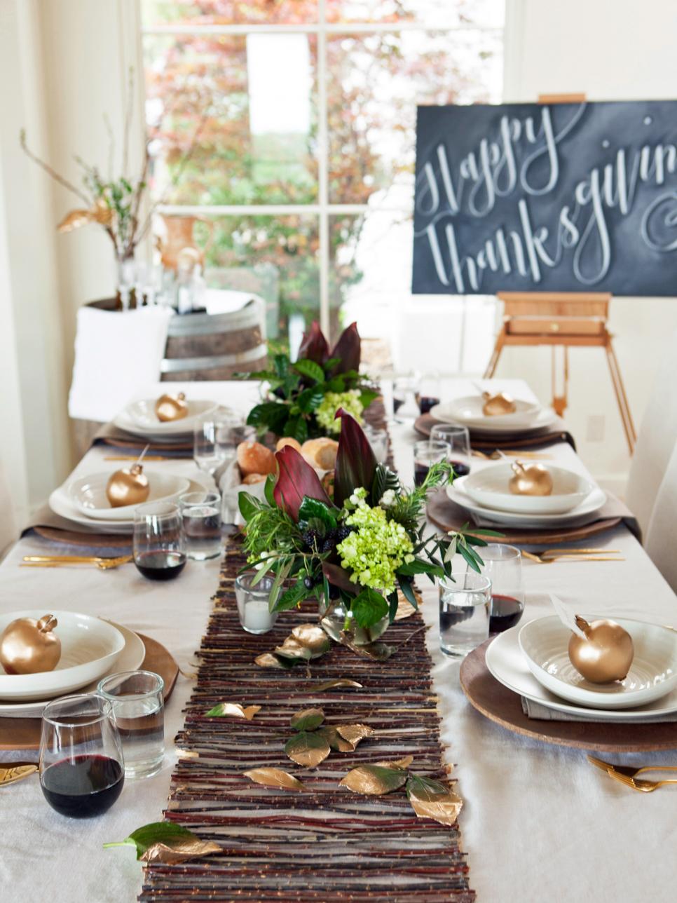15 Thanksgiving Tables to Inspire | Wolf & Stag