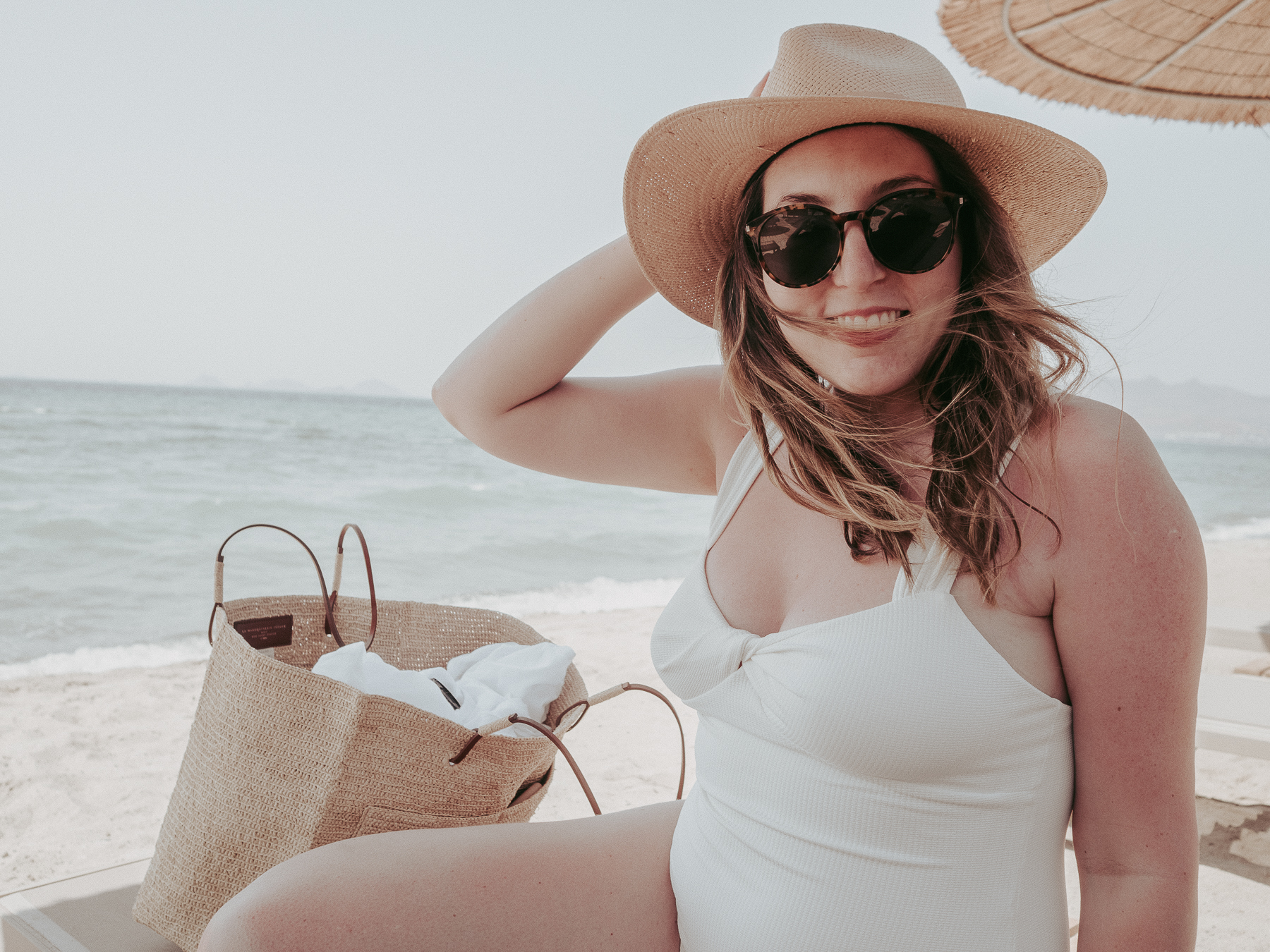 Packing Light: What to Pack for a 4 Day Summer Babymoon in Greece