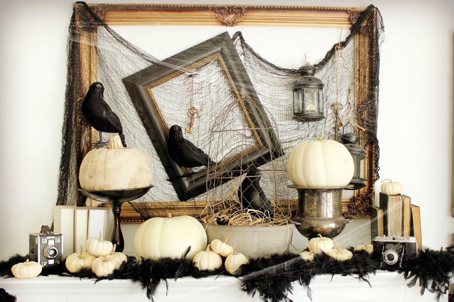 Friday Finds: Halloween Interiors Inspiration